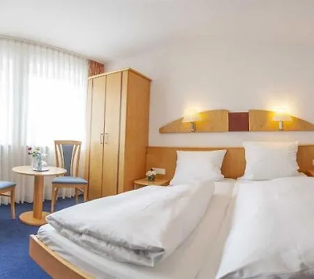 Hotel-gasthof Krone غريدينغ