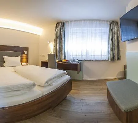 Hotel-gasthof Krone 3* غريدينغ